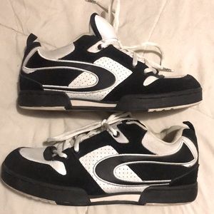 Duffs Kingpin men’s size us9